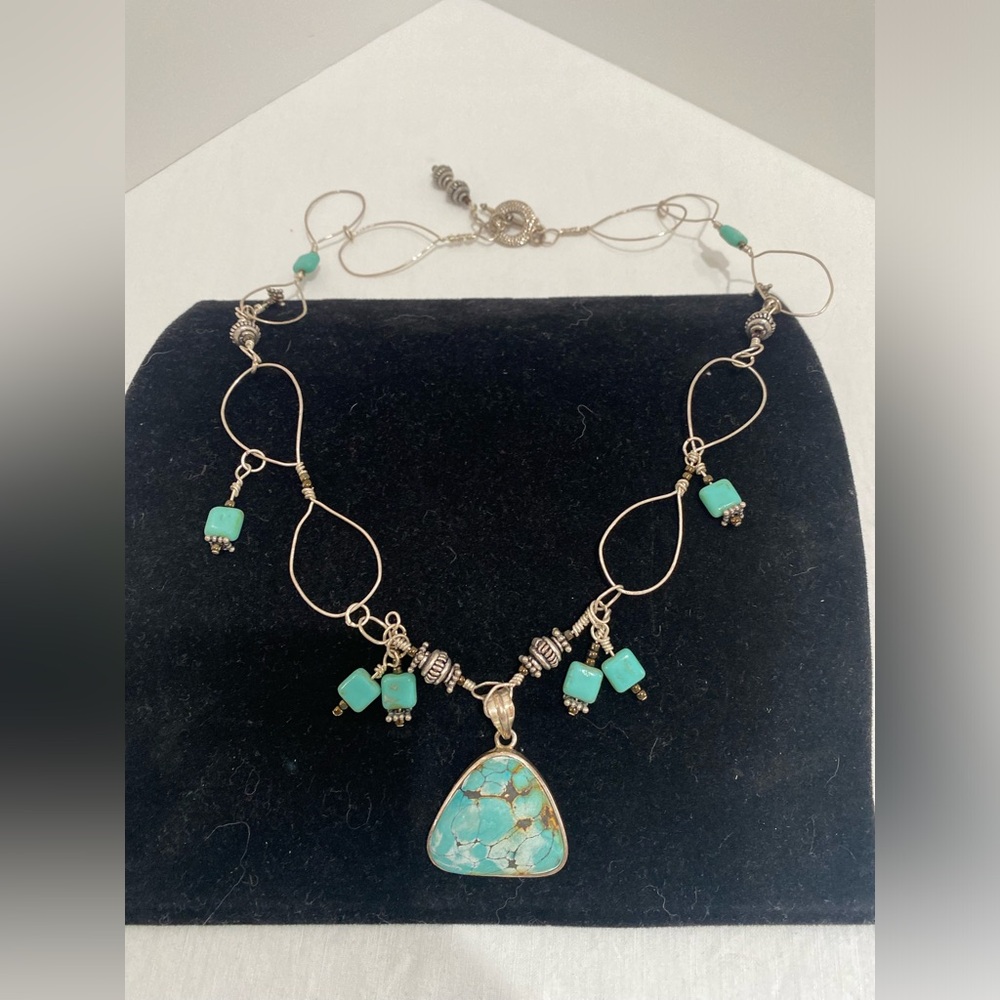 Faux Turquoise and Silvertone  Pendant Necklace